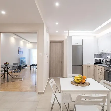 Amazing Apartment Near Metro Station! Athene Buitenkant foto